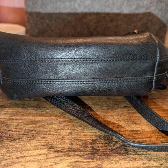 Fossil Crossbody Bag - Picture 3 of 5